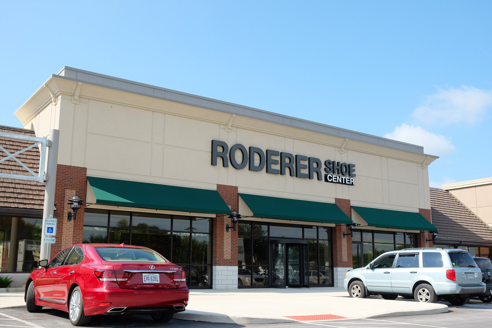 Dayton Town & Country Kettering - Roderer Shoe Center